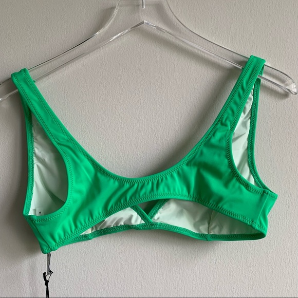 Solid & Striped The Beverly Swim Top Cricket green - Picture 9 of 9